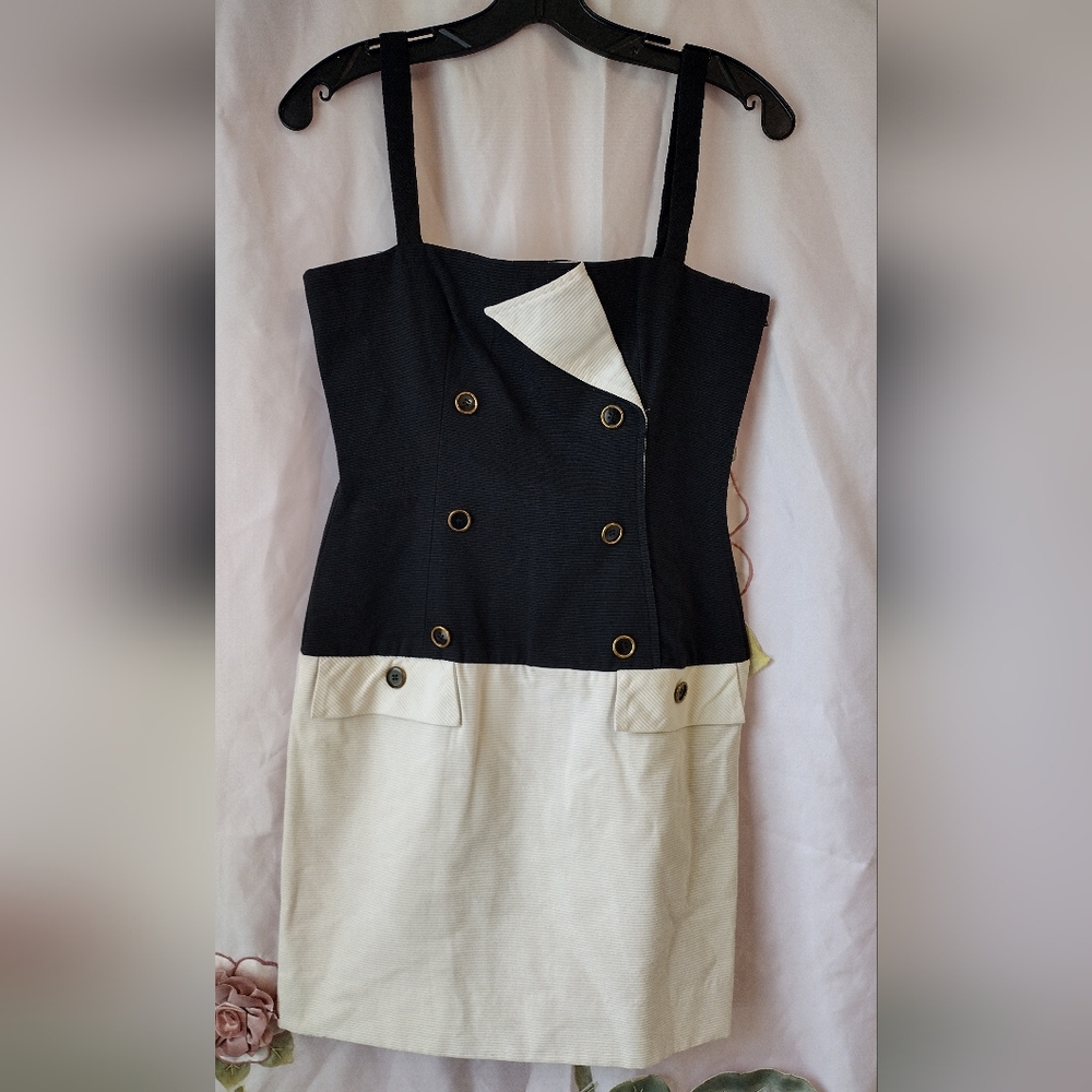 Chic Black and Cream Two-Tone Button-Front Mini Dress